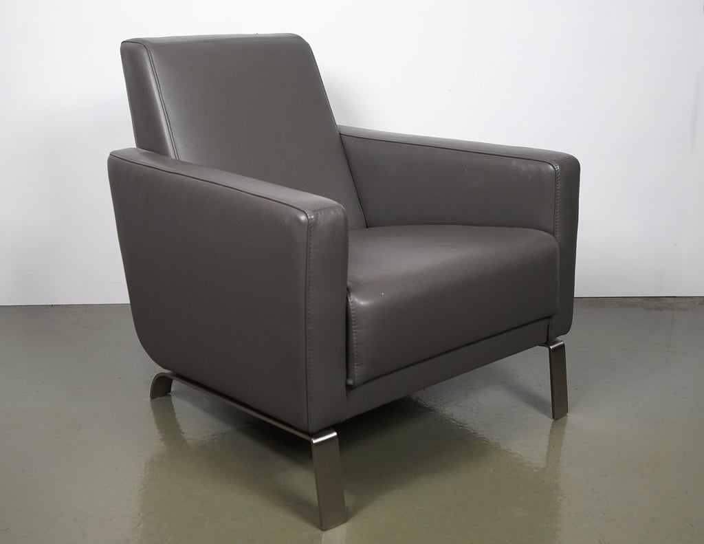 (Fast No-Contact Delivery) BoConcept Leather Fly Chair